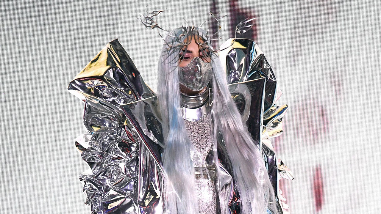 Grad Candace Cuoco Dresses Lady Gaga for VMAs