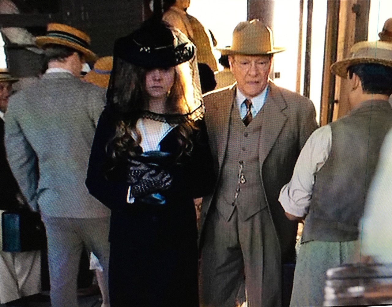 Elle Fanning wearing black hat designed by Lorelei Llee in Live By Night film